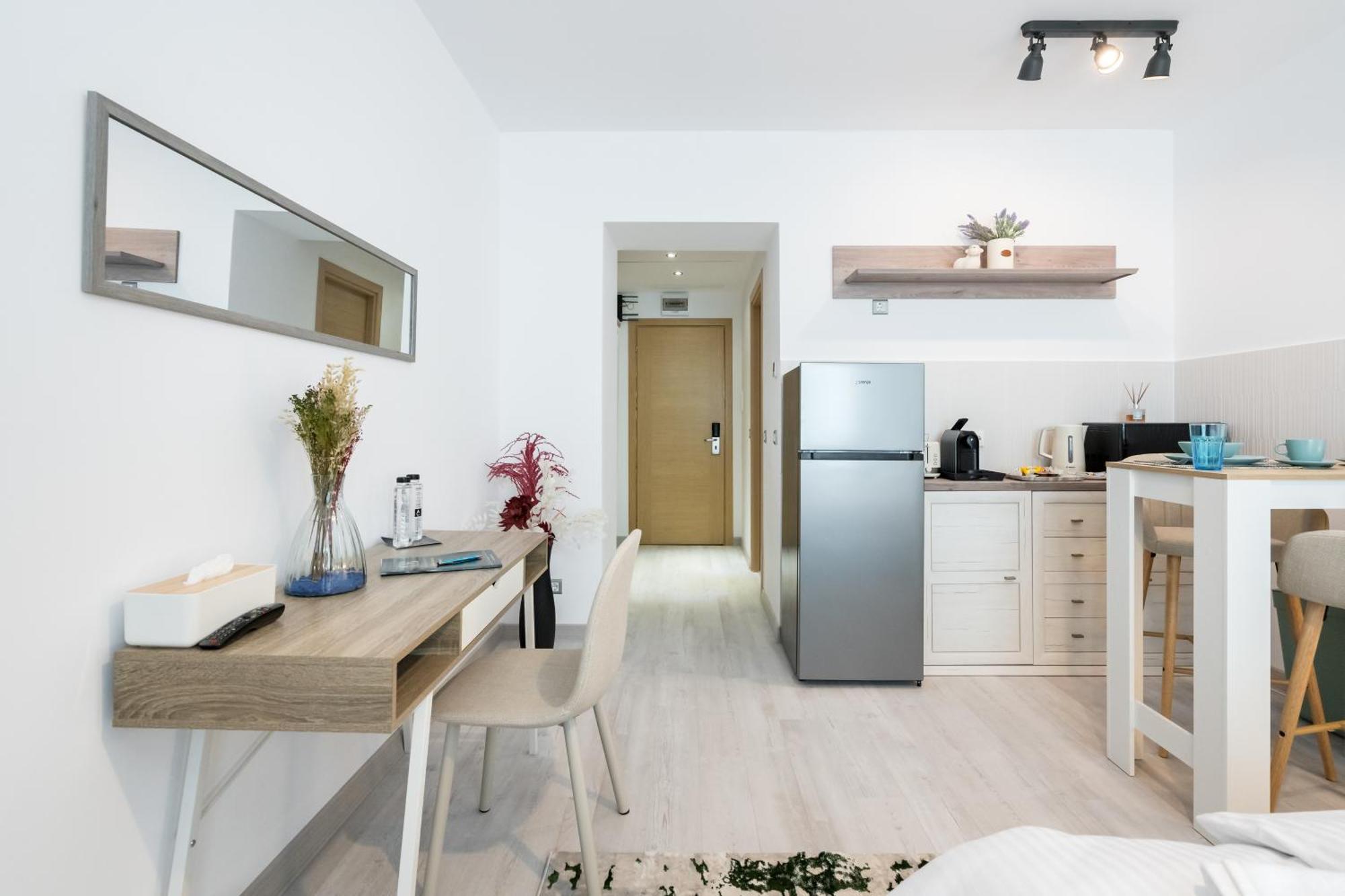 Apartamento Charlotte Grand Bucarest Exterior foto
